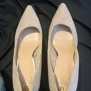 TIME AND TRU Women's Tan Suede Pumps